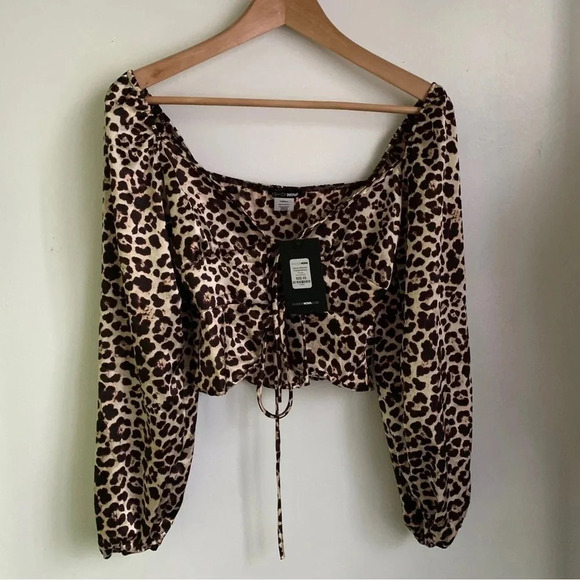 NWT Fashion Nova Animal Print  Cropped Blouse - Picture 5 of 6